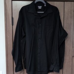 Van Heusen Men's Dark Casual Button-Down Shirt